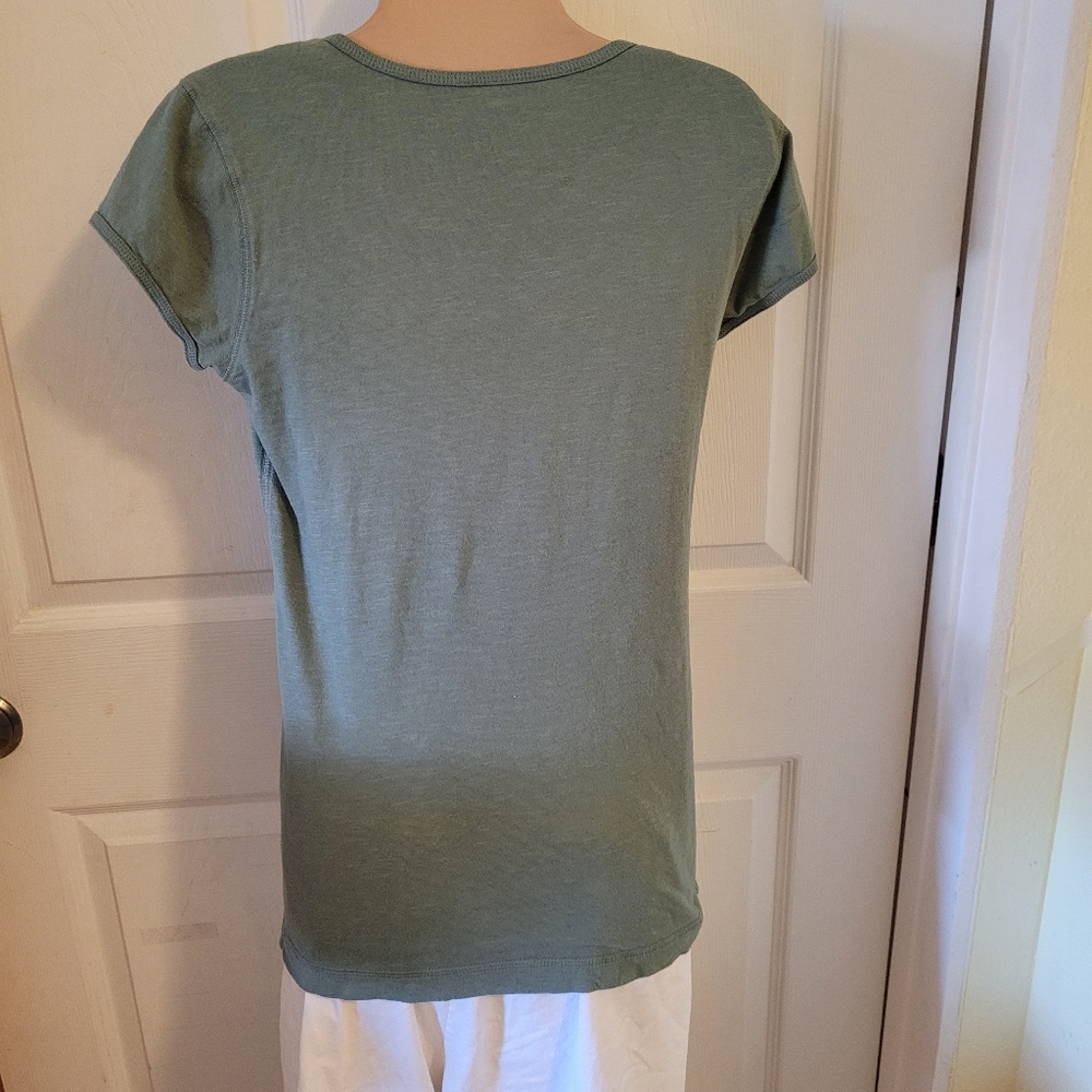 Tee - Picture 2 of 4